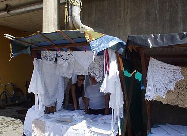 slavonski-rucni-radovi-izlozeni-na-standu-2 slavonski-rucni-radovi-izlozeni-na-standu-2